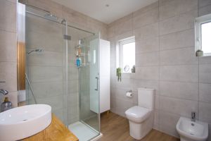 Photo 16- click for photo gallery